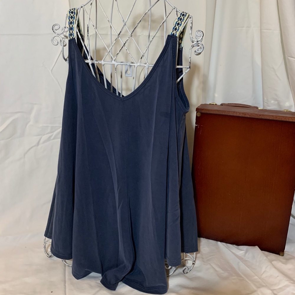 Blue tank top with embroidered sleeves